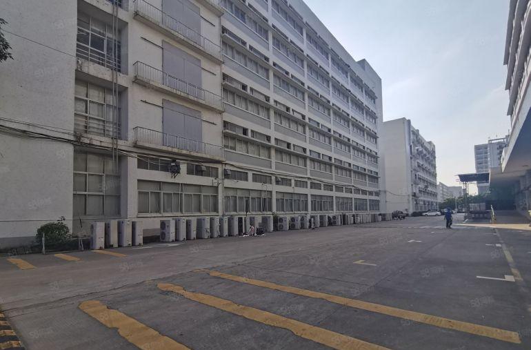 20元起租石岩塘头工业区原房东2000平精装修红本厂房可分租