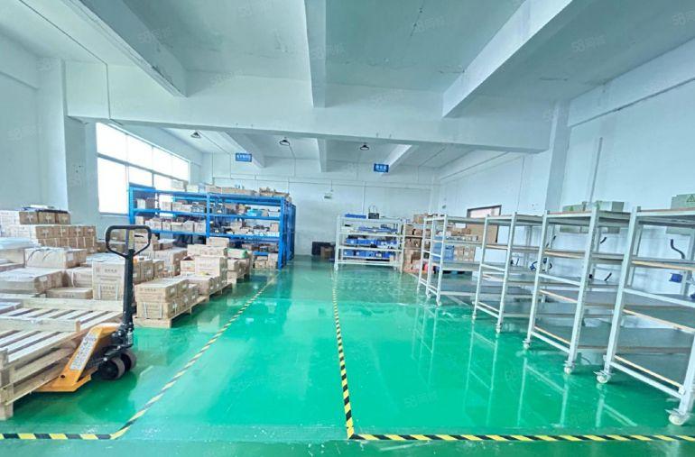 石岩楼上800平精装修红本厂房出租仓库出租原房东零公摊可分租