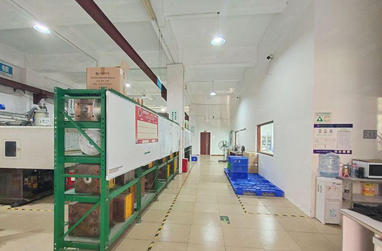 西乡固戍，大型工业园，一楼带装修497平厂房仓库，原房东出租