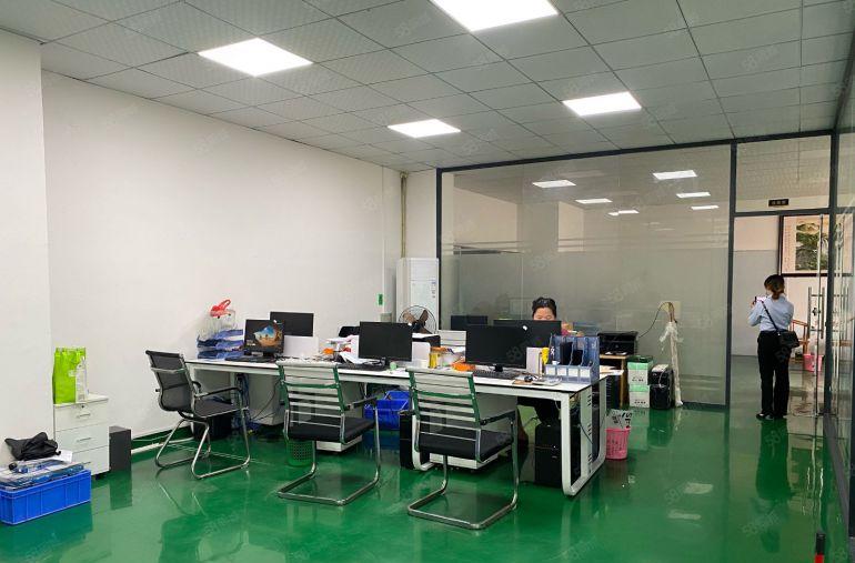 沙井步涌大型工业园楼上600平方带装修厂房出租大小可分