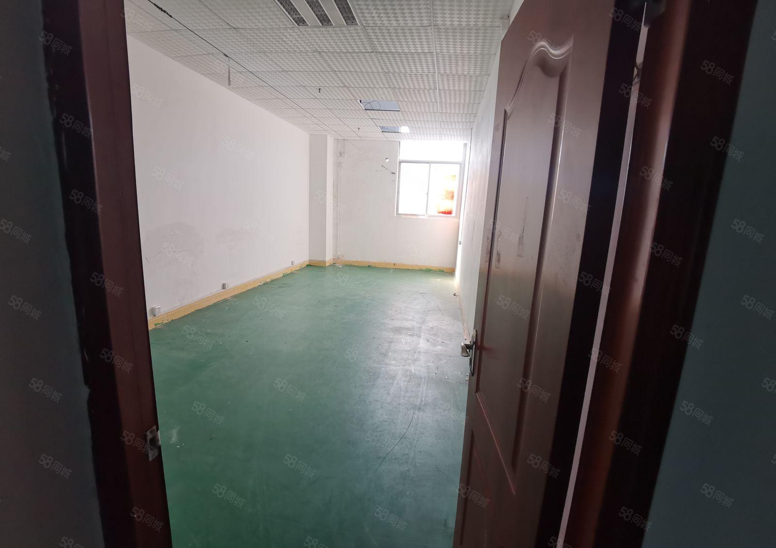 西乡银田工业区，简单装修，价格便宜可谈，园区停车方便