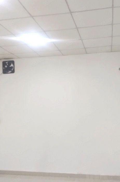 流塘地铁口精装厂房仓库50平100平200平300至5000