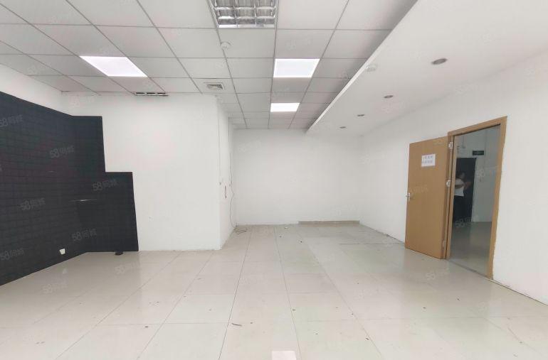 西乡后瑞地铁站，钟屋，新出210平带装修厂房仓库出租。电到位