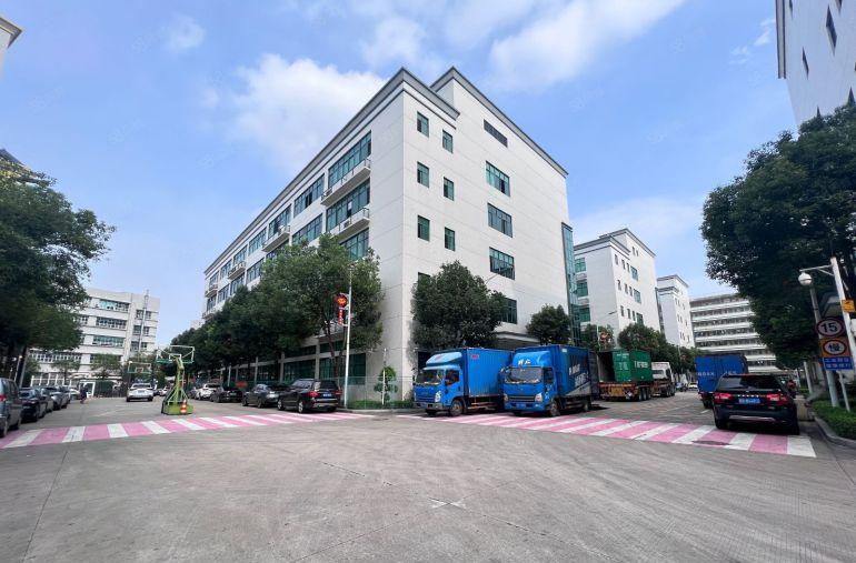 宝安福永地铁口原房东厂房仓库出租2000平 300平起租