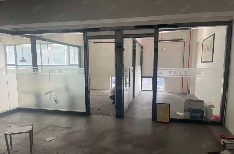 大型工业区一楼整层660平方米厂房出租