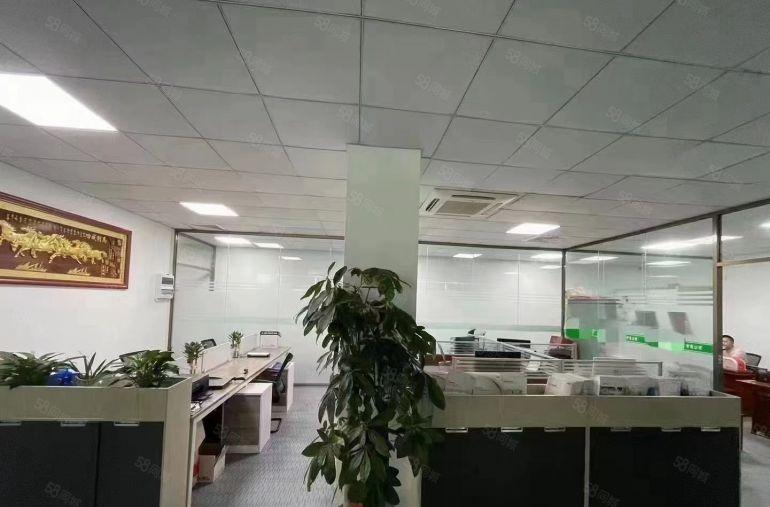 西乡地铁口原房东楼上1000平厂房出租，带装修，300平起租