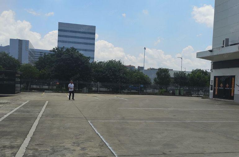 宝安机场新出物流仓9000平一层总共四层36000平出租