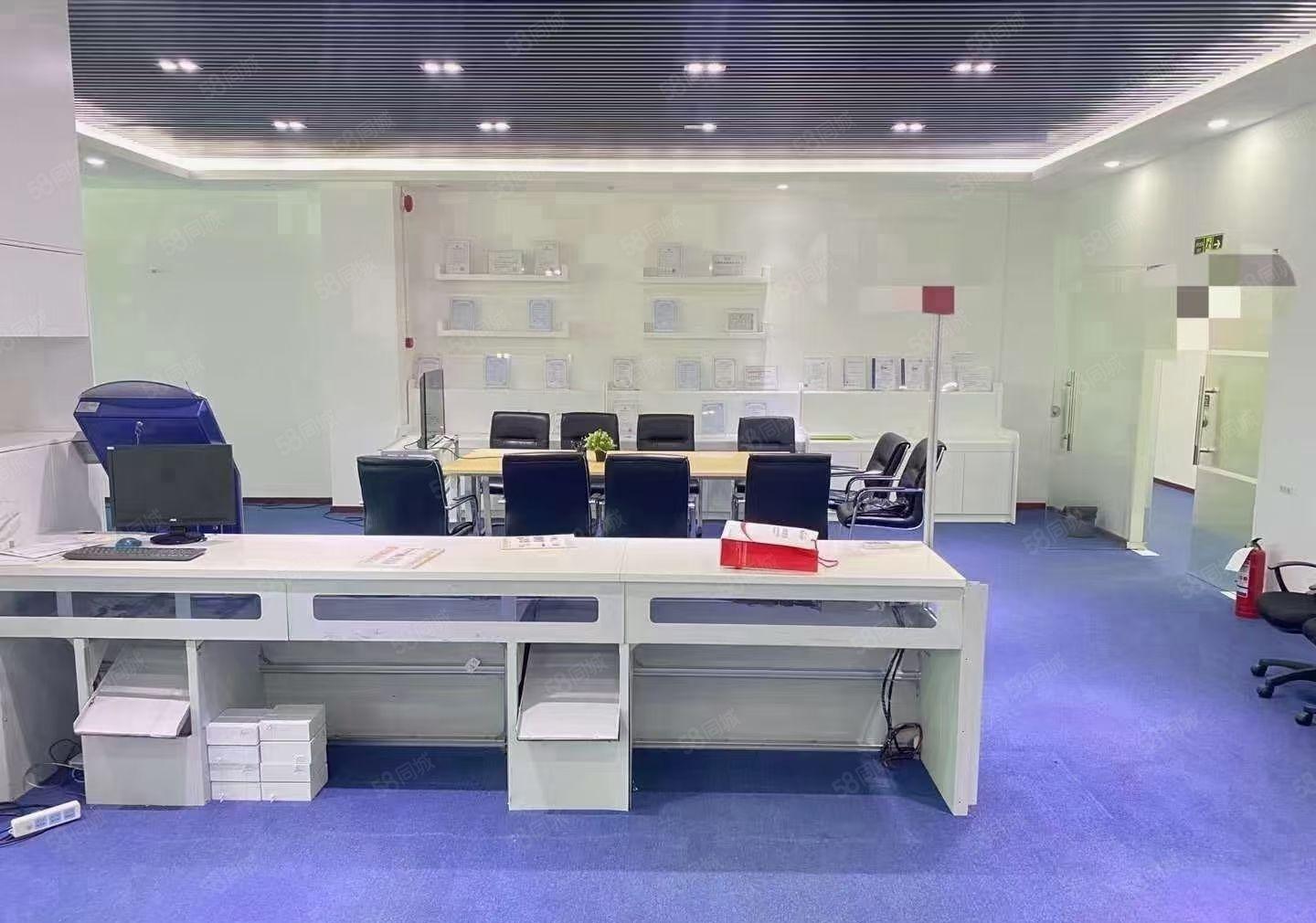 西乡恒丰工业城新出楼上1000平带装修办公室可分租整租