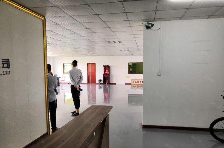 石岩新空出楼上550平现成装修无尘车间办公室厂房出租实用率高