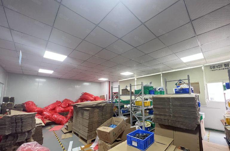 20元起松岗地铁口楼上800平精装修厂房出租仓库出租大小分租