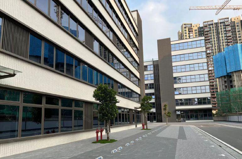 石岩同富裕楼上1000精装修厂房出租仓库出租!低价!