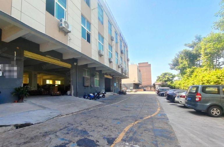 空地大！福永和平一楼1000平物流仓库带阁楼办公室可进拖头