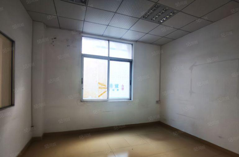 西乡固戍地铁口附近正规园区带装修537平水电齐全