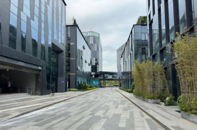 福永国际会展中心独栋3280平方米精装修厂房出租