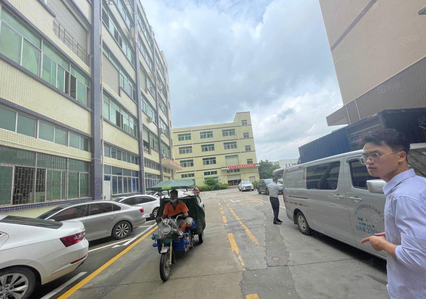 石岩水田外环路边上工业厂房1000平方出租，原房东，精装修