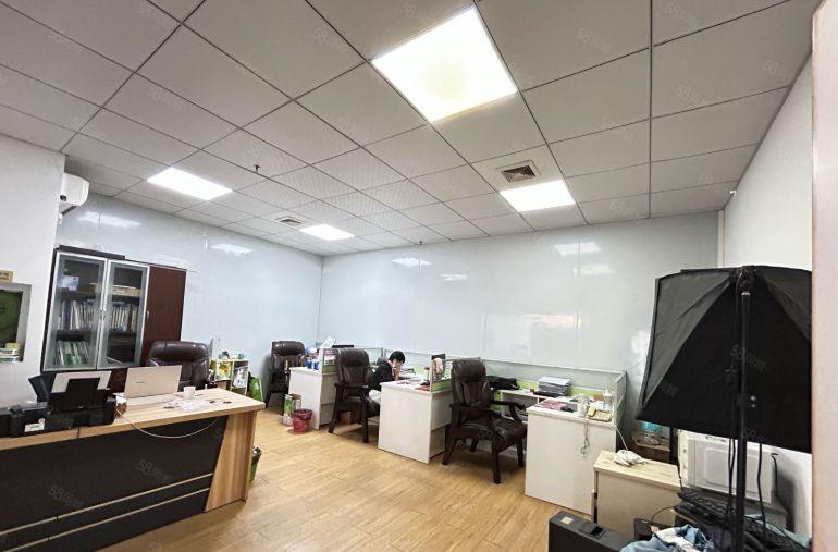 宝安石岩水田大型园区原房东一楼厂房出租