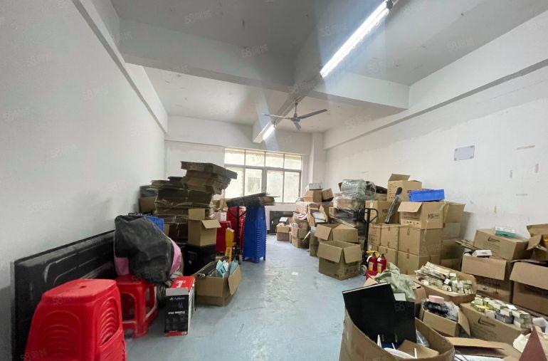 西乡鹤洲，航城洲石路，带装修450平厂房出租，租金便宜