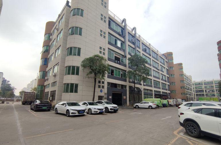 福永地铁站旁一楼1000平方厂房仓库超大空地原房东低价厂房