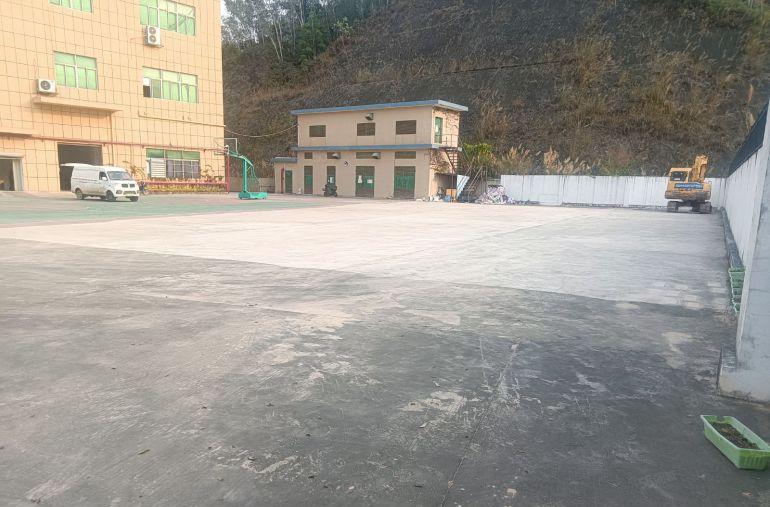 深圳宝安石岩厂房仓库出租外环路旁边大型产业园大小可分租