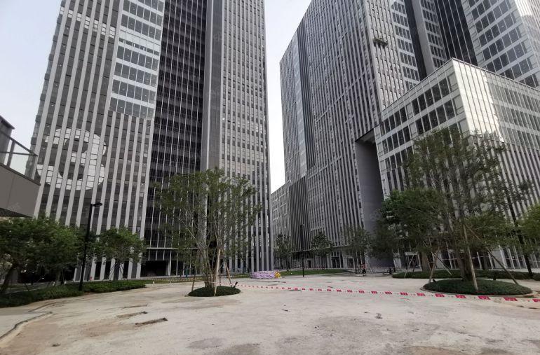 松岗地铁站附近5万平方高新产业园厂房出租，600平方起租