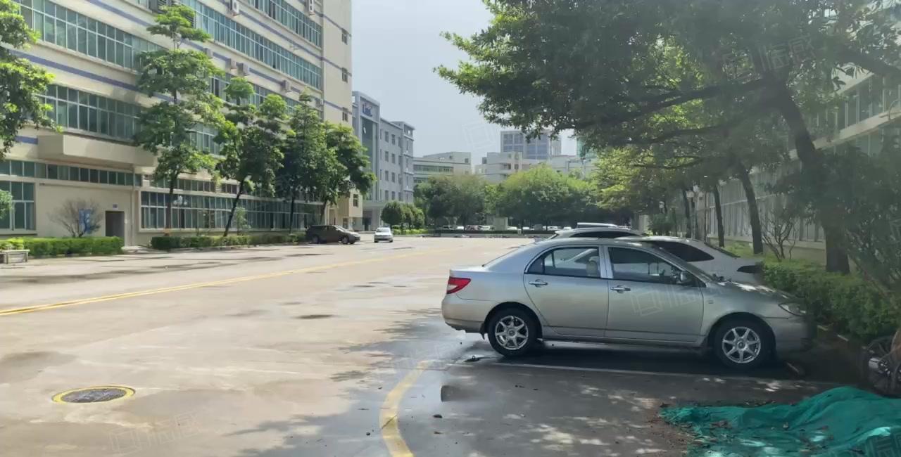 石岩水田近2万平独门独院厂房出租500平起分租一楼仓库