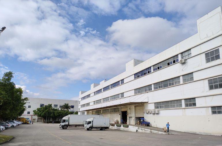 松岗大田洋1500平楼上厂房仓库出租200可分带装修有地坪漆