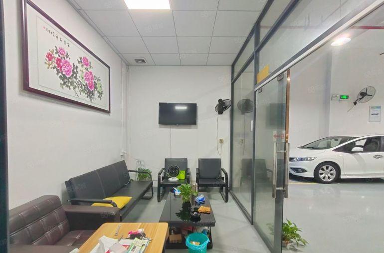 西乡固戍，公改办公厂房，一楼带装修650平厂房出租，带阁楼