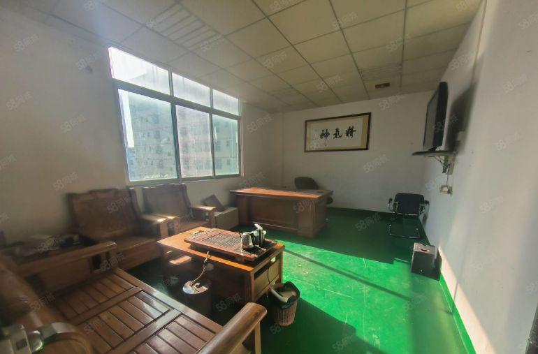 西乡鹤洲桃源居附近1800平方精装修红本厂房出租