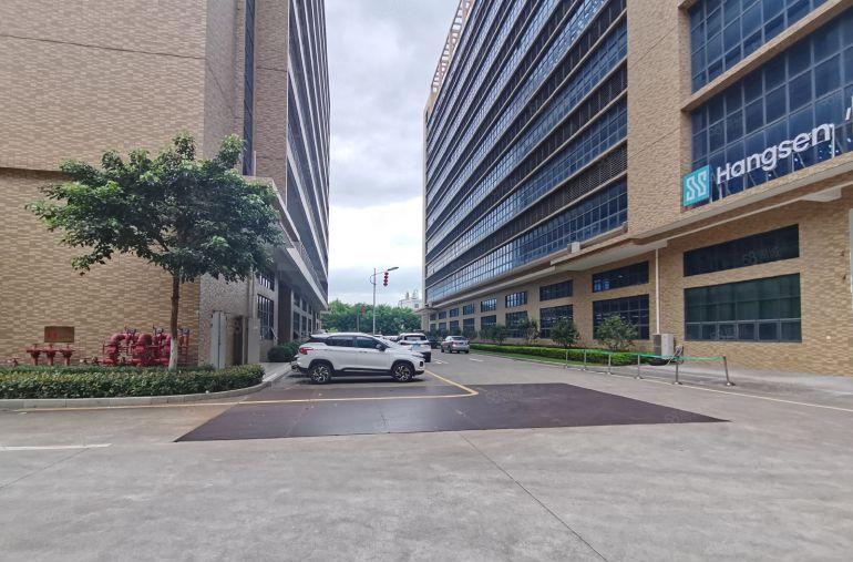 出租深圳宝安1000平方花园式厂房仓库出租