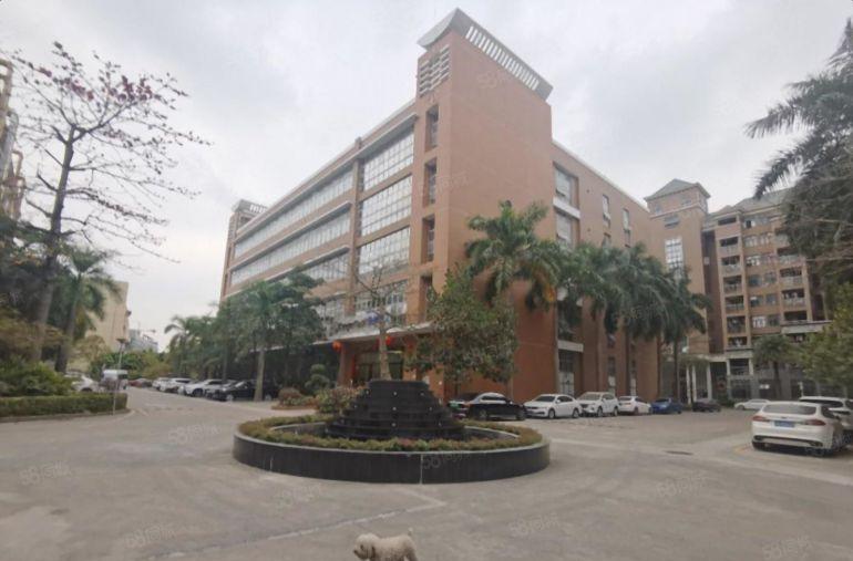 福永桥头旁新空出1800平整层原房东楼上精装修厂房出租 特价