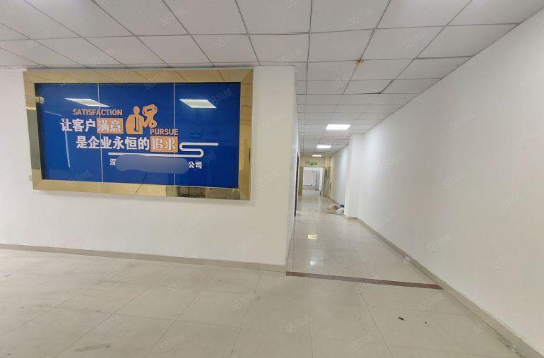 西乡固戍大门附近新出，650平带装修厂房仓库出租，租金25元