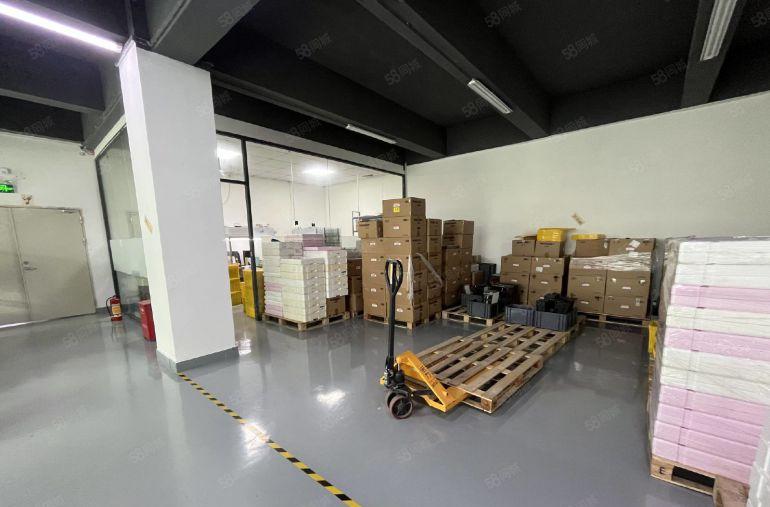 22福起地铁口楼上1000平精装修厂房低价出租仓库出租可分租