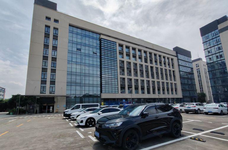 10年合同宝安石岩原房东52500平红本厂房出租独门独院