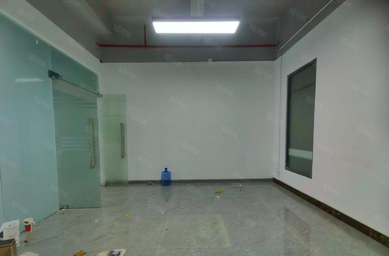 直租！西乡固戍科技园，带装修690平厂房出租，拎包生产