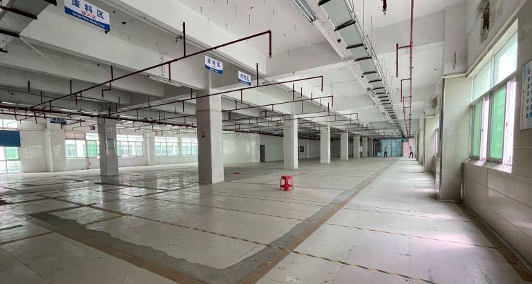 宝安松岗工业园200平方起至1000平方可分租厂房仓库出租