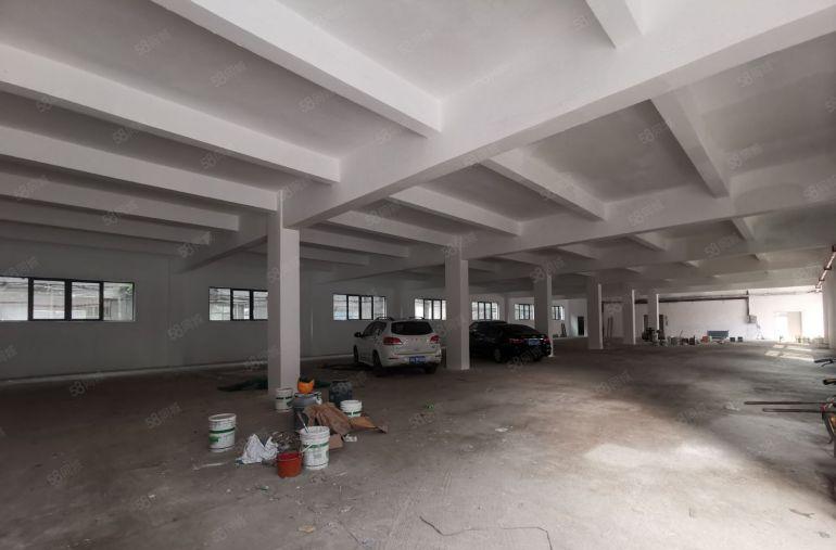 松岗地铁站附近红本独院三层3500平方，水电到位，可办环评，