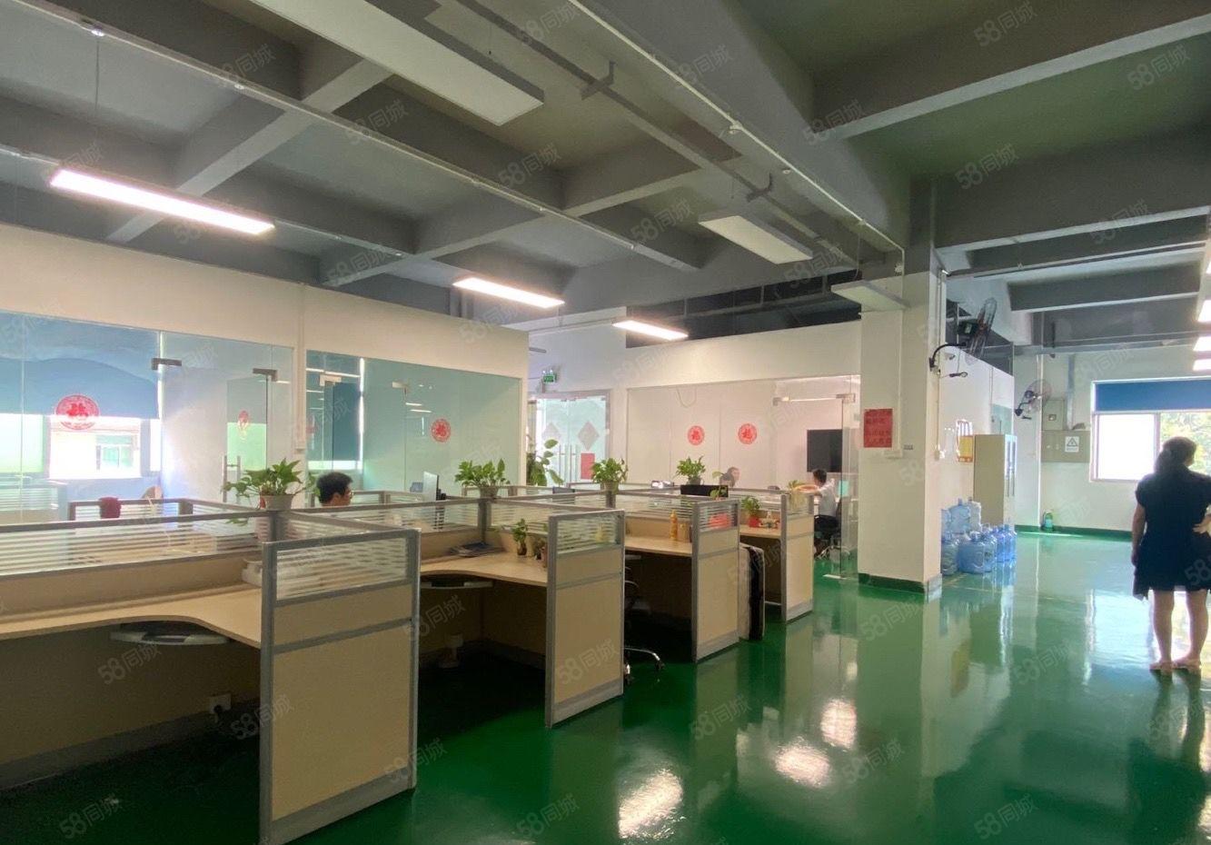 石岩汽车站附近1000平方原房东精装修仓库红本厂房出租可分租