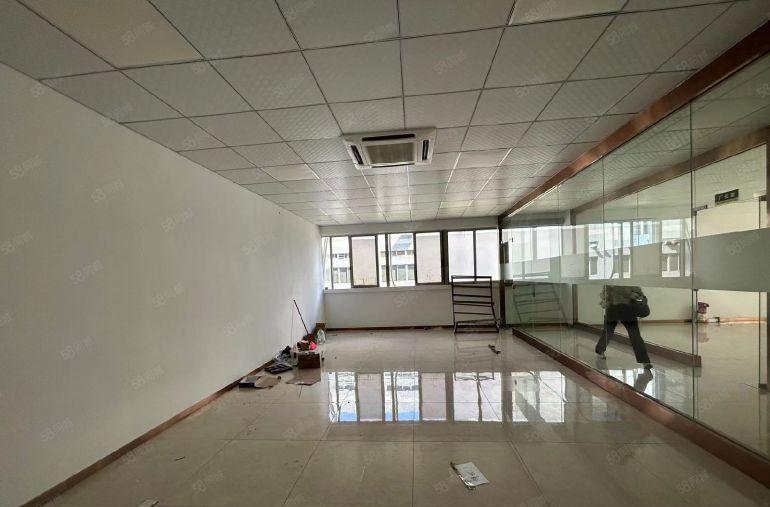 福永107国道边原房东楼上1500平米精装修红本厂房仓库出租