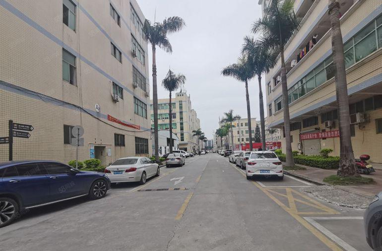 福永沿江高速出口地铁站一楼400平米精装修小面积厂房仓库出租