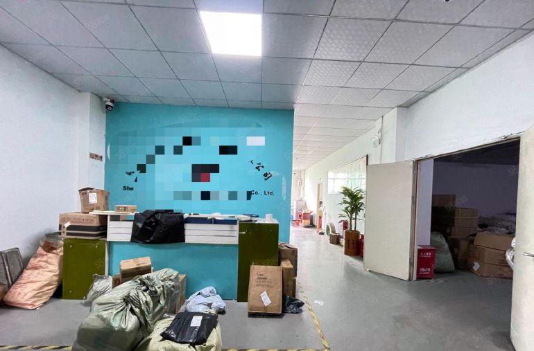 西乡固戍，主干道边，带装修330平厂房出租，出租