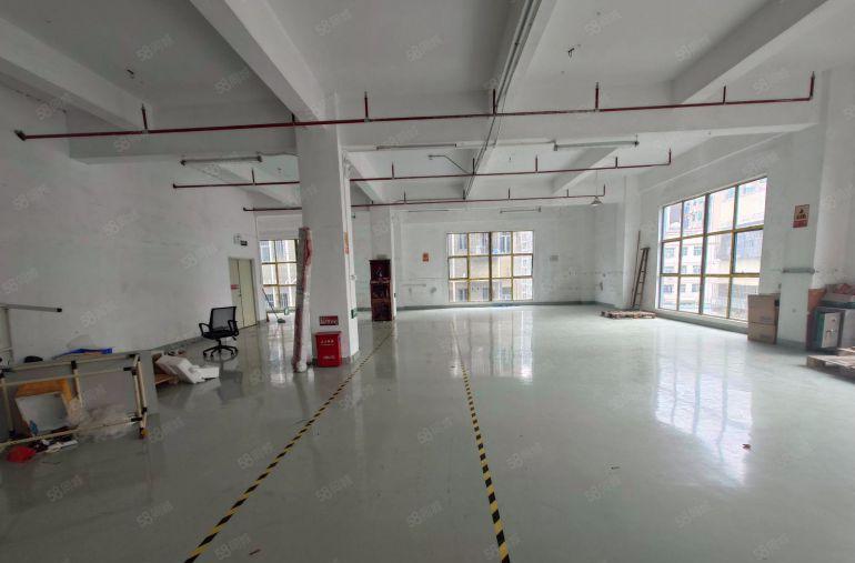 西乡固戍楼上200平到500平方带装修厂房出租电子仓库可办公