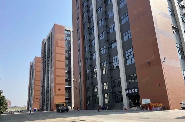 17元石岩上屋地铁口6千平原房东独门独院厂房出租带装修