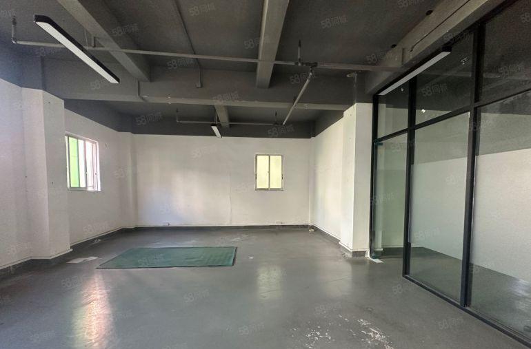 西乡固戍地铁站附近精装修小面积厂房写字楼136平