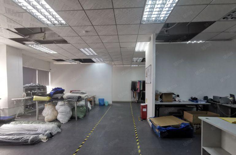 石岩料坑高速口厂房2000平，适合电子，组装，研发，可配宿舍