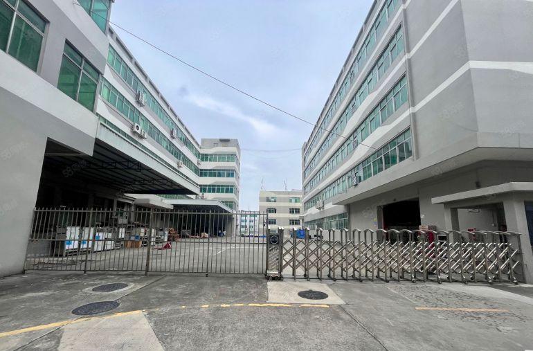 石岩原房东直租地铁口12000平独院厂房仓库出租分租