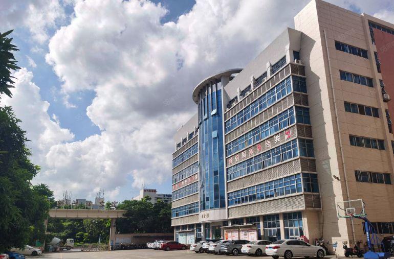 松岗原房东独院12000平可分租空地超大交通方便