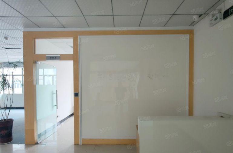 低价厂房沙井共和2楼1415平带装修前台办公室车间