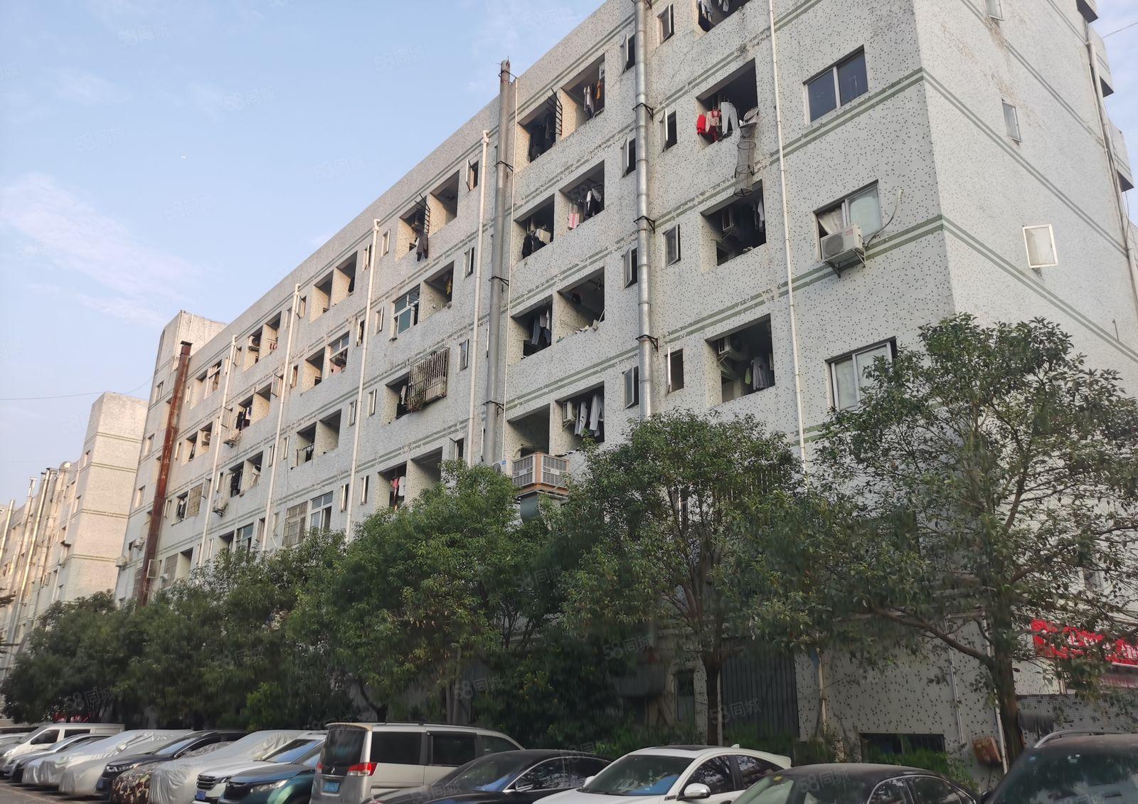 红本厂房房产证面积1080平方出租