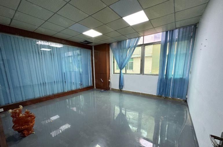 福永和平楼上500平精装修无尘车间仓库厂房低价出租一楼空地大