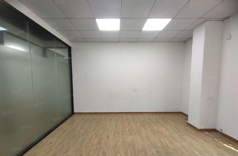 西乡，固戍工业区，楼上带装修410平厂房仓库出租，电商贸易